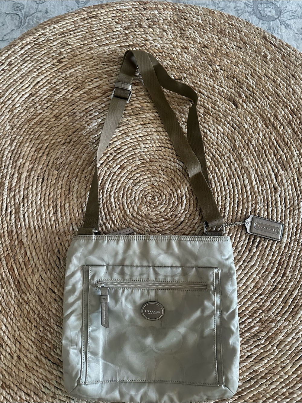COACH F77408 Getaway Nylon File Crossbody Shoulder Bag Purse Taupe